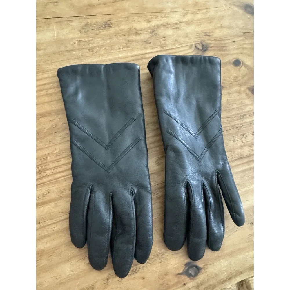 Women's Black Genuine Sheep Leather Gloves Red Lined Chevron Stitch Winter